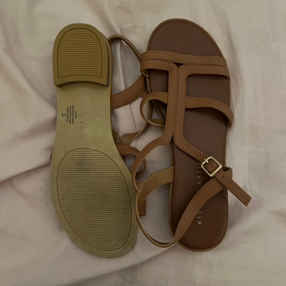 sandals - Picture 2 of 3